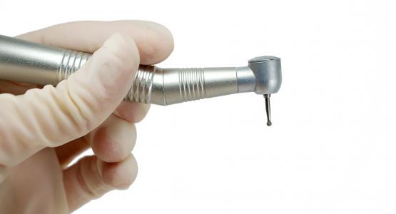 Intarsio dentale fa male