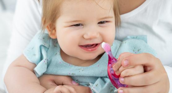Denti gialli bambini